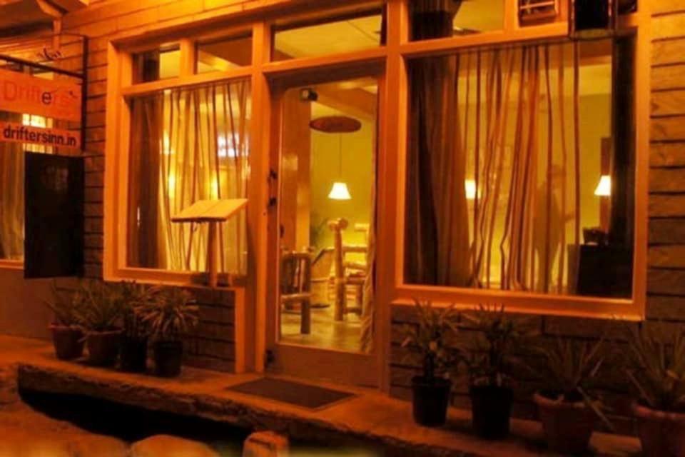 Drifter'S Inn & Cafe Manāli Dış mekan fotoğraf